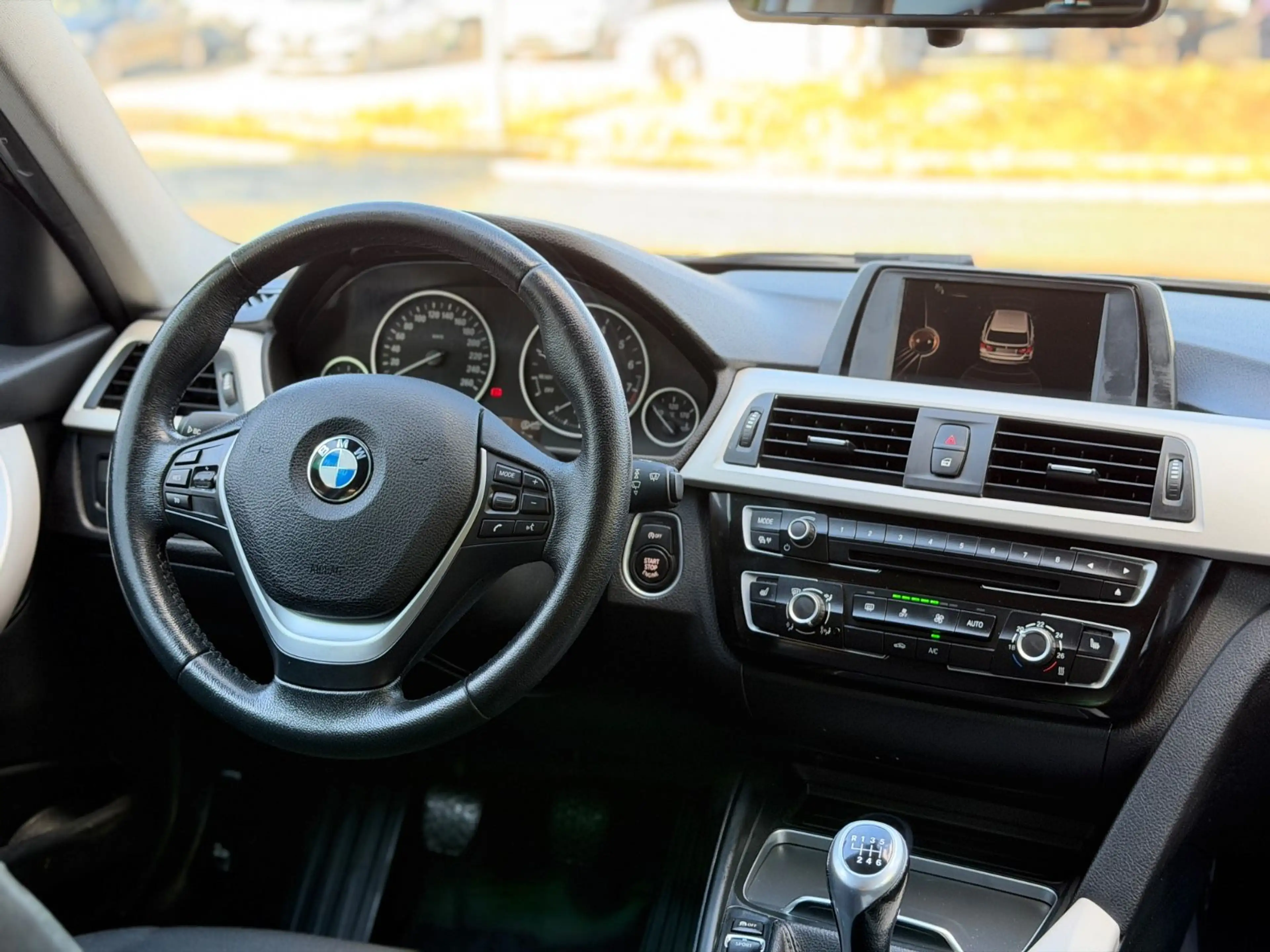 BMW 318 3 Touring 318 i Advantage*LED*TÜVNEU* — photo 13