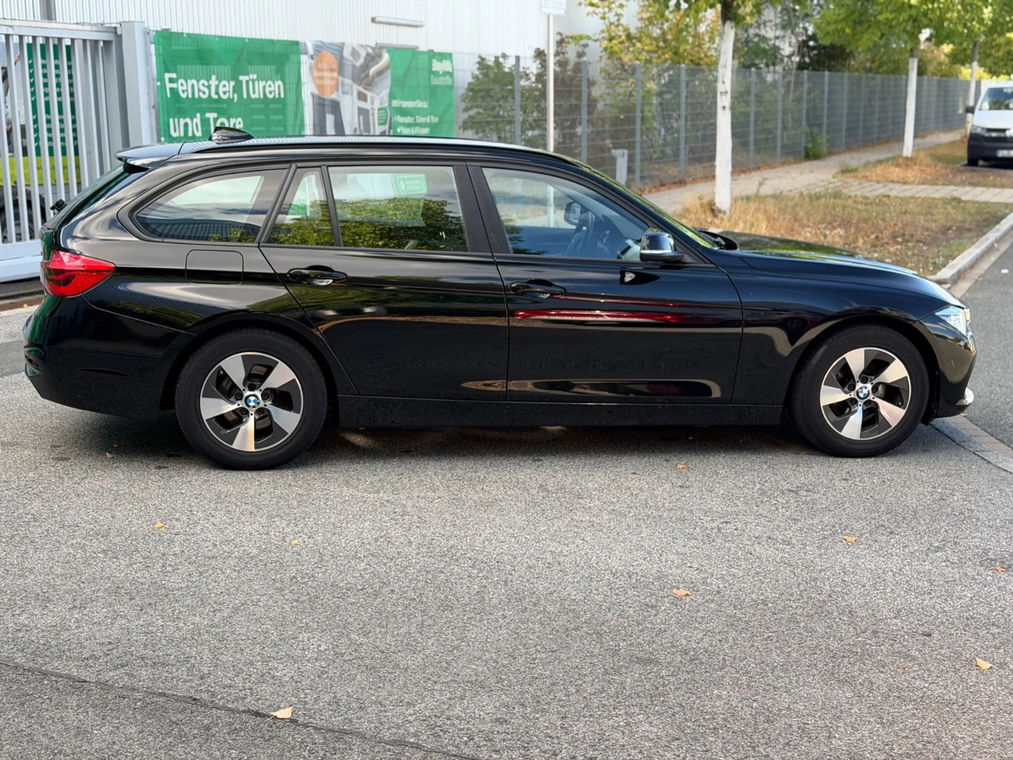BMW 318 3 Touring 318 i Advantage*LED*TÜVNEU* — photo 4