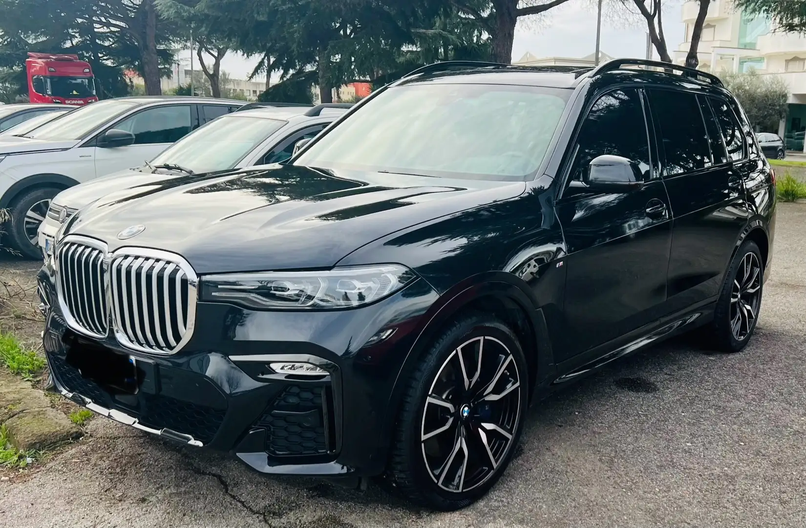 BMW X7 xdrive30d auto 7p.ti Zwart - 1