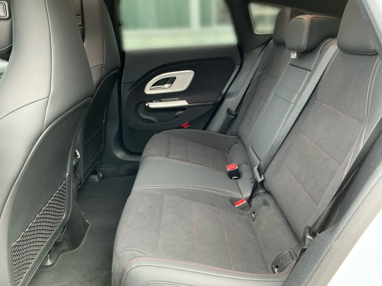 Mercedes-Benz CLA 250 + SB EQ AMG+NIGHT+18+MBUX+THERMO+AHK+PANO 13