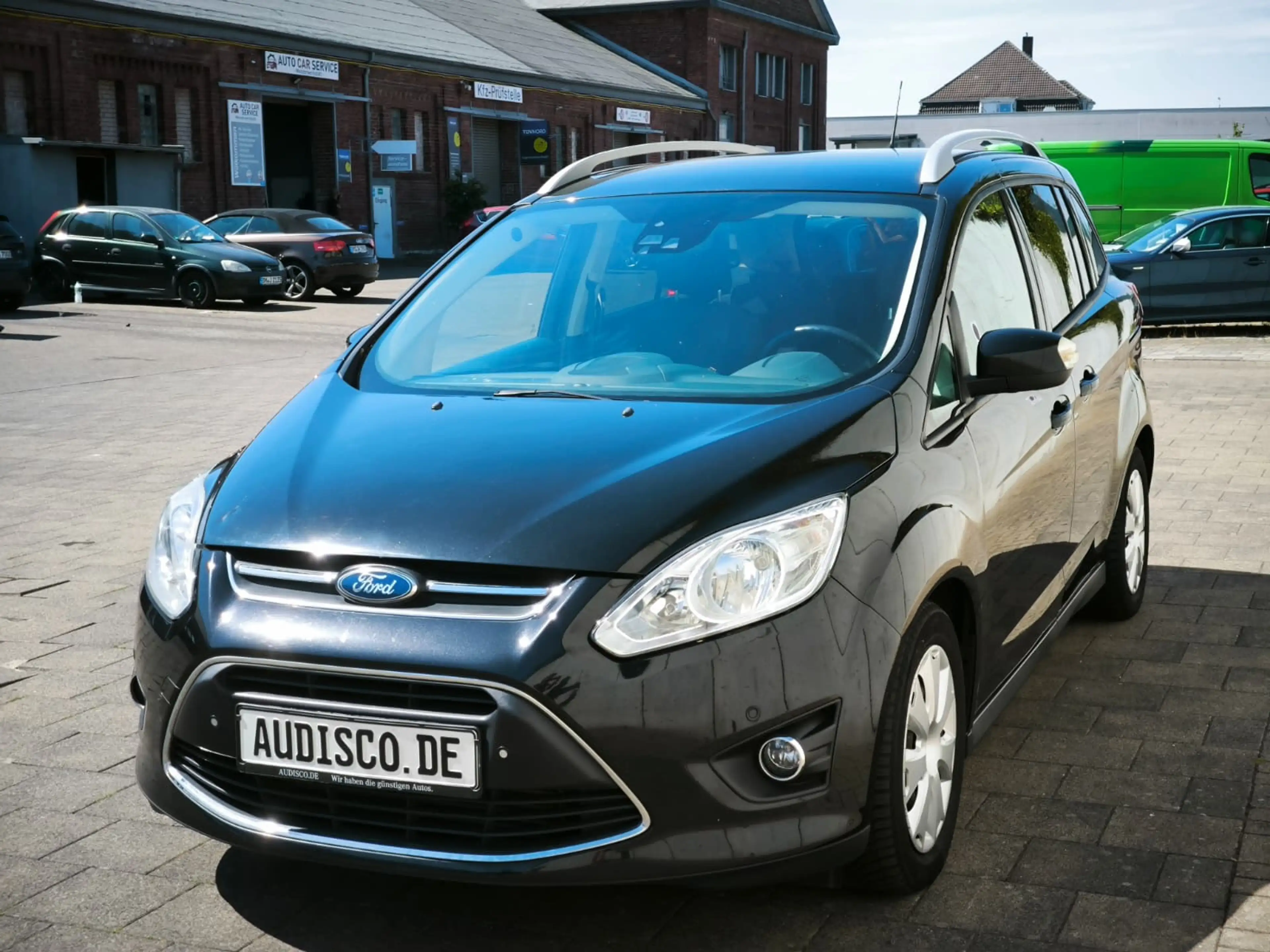 Ford Grand C-Max 2.0TDCi 7-Sitzer AHK Navi Bluetooth — photo 4