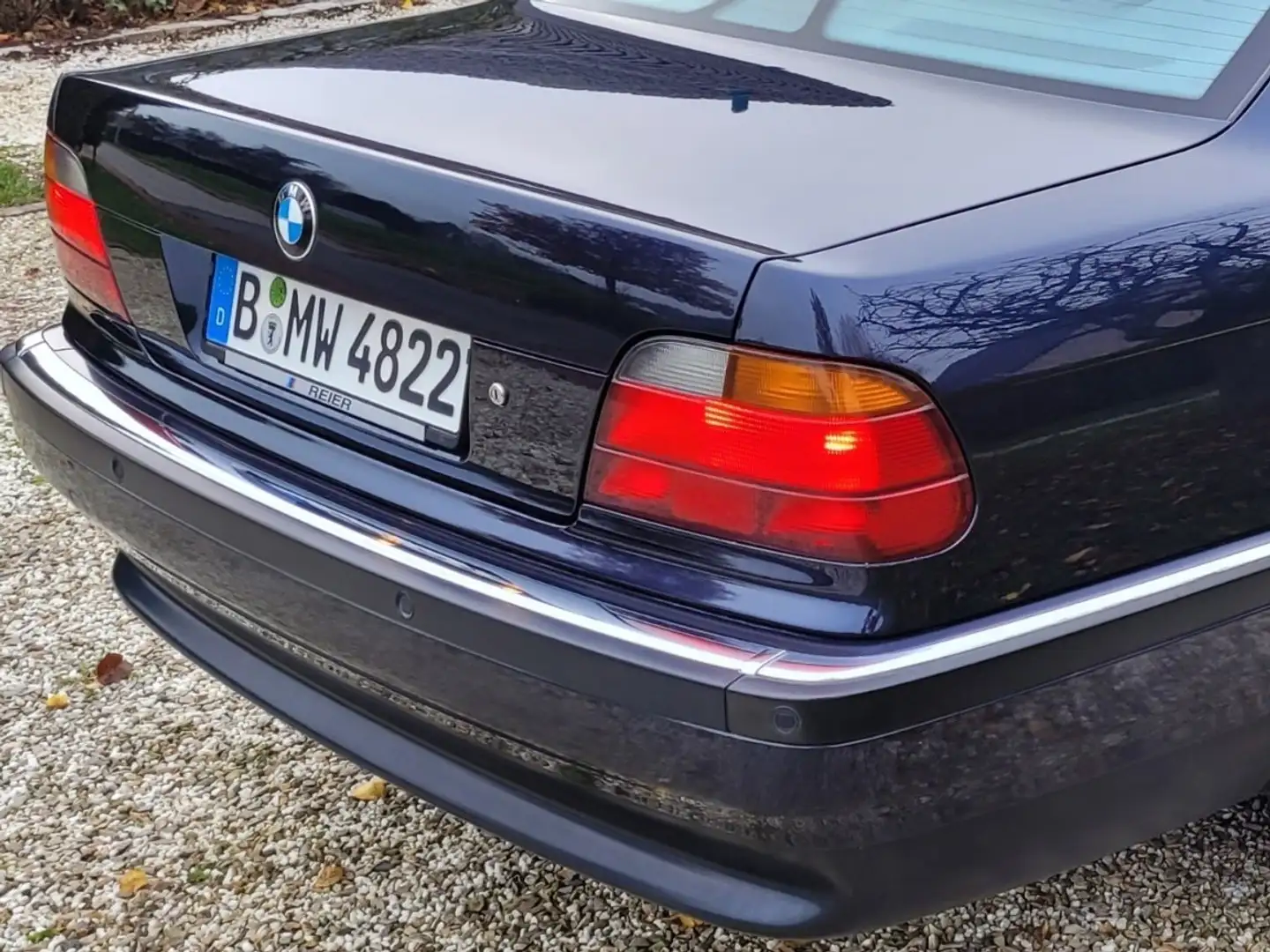 BMW 750 750iAL Blauw - 2