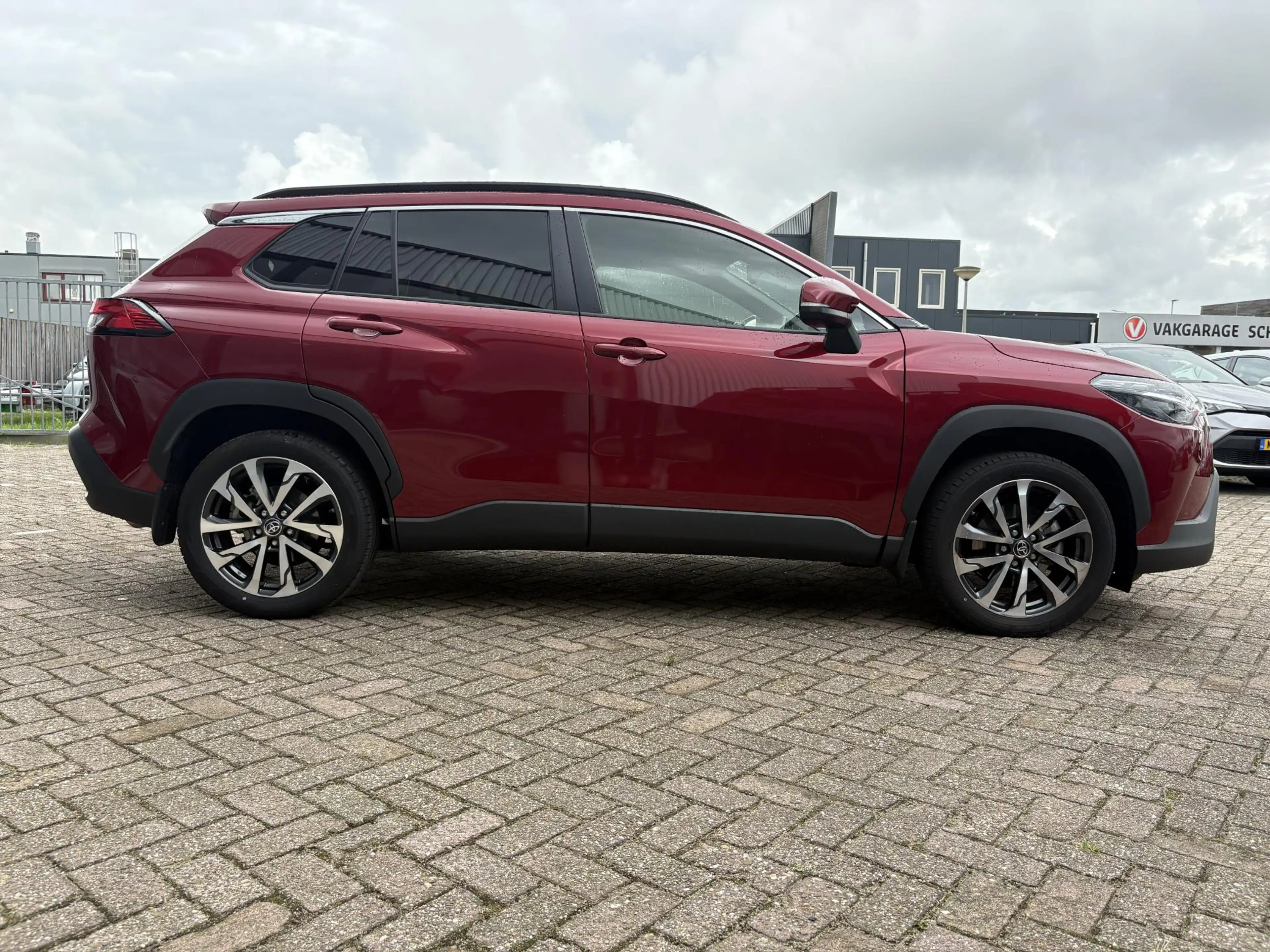 Toyota Corolla Cross Hybrid 200 Style Trekhaak — photo 8