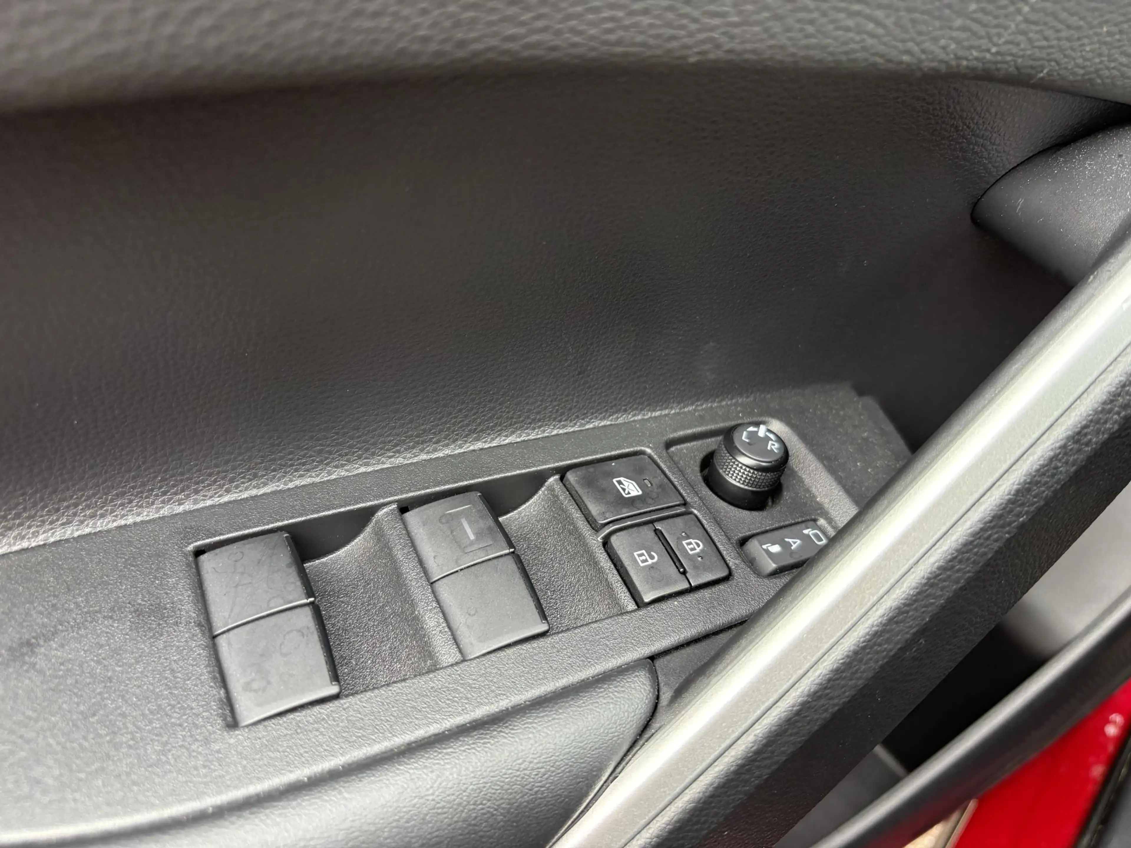 Toyota Corolla Cross Hybrid 200 Style Trekhaak — photo 13