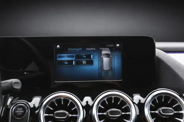 Mercedes-Benz B-Class view 15