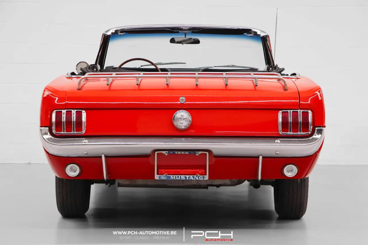 Ford Mustang Cabriolet 200ci 3.3 6 Cylindres Automatique, foto 5