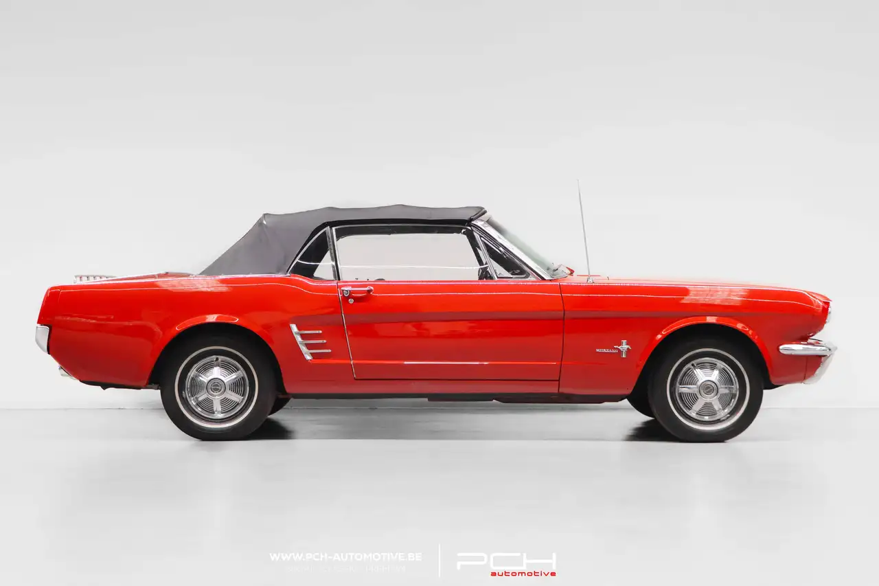 Ford Mustang Cabriolet 200ci 3.3 6 Cylindres Automatique, foto 4