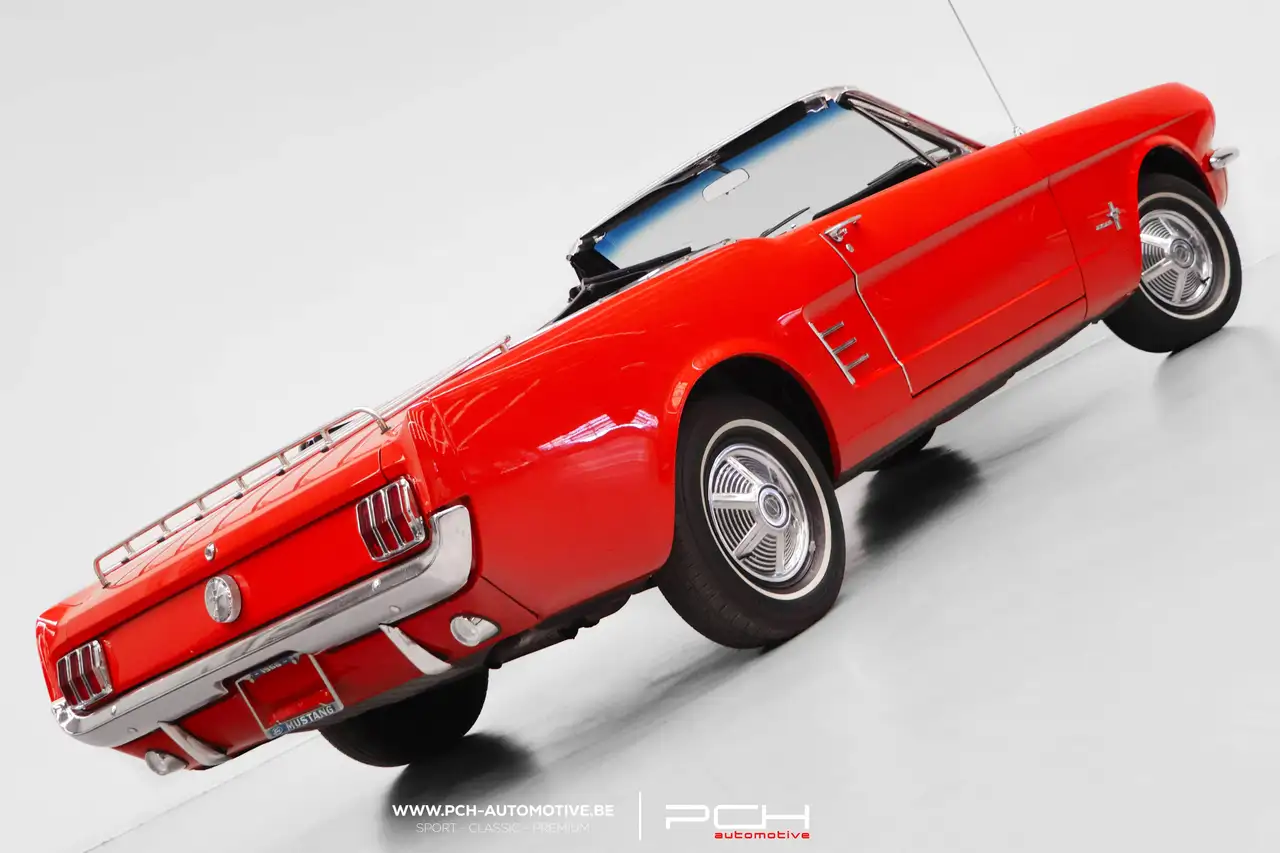Ford Mustang Cabriolet 200ci 3.3 6 Cylindres Automatique, foto 2