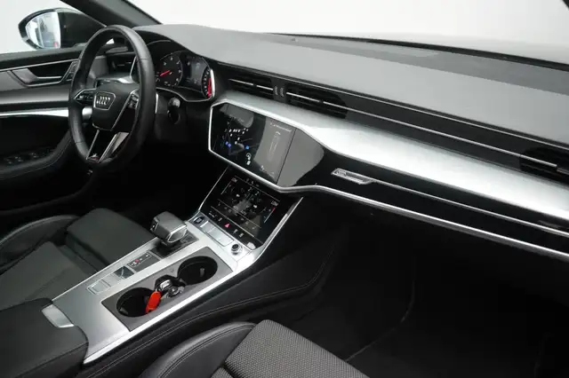 Audi A6 view 19