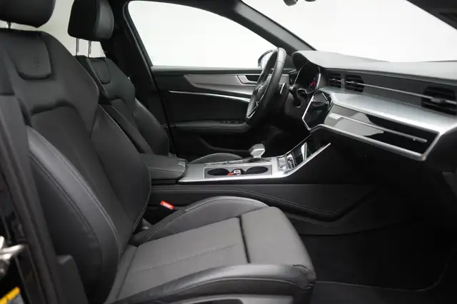Audi A6 view 18