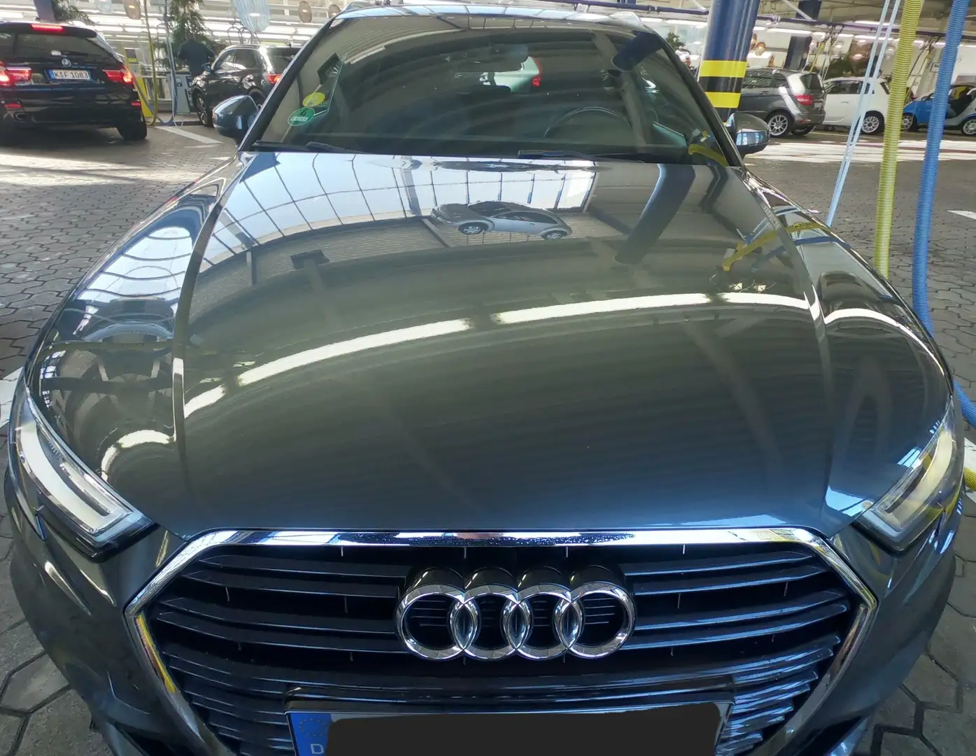 Audi A3 2.0 TDI Sportback s-line virtual Cockpit Grau - 1