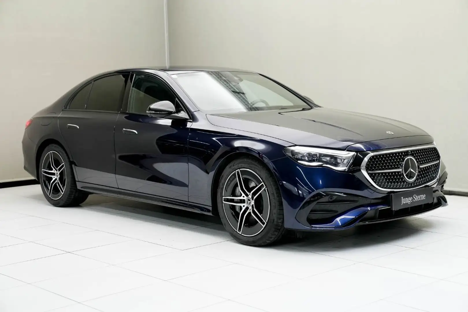 Mercedes-Benz E 220 d 4MATIC Limousine W-Paket Sport S-Sitz Blau - 2