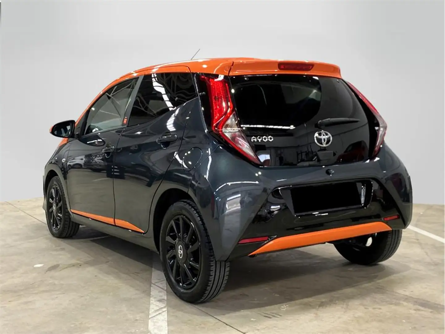 Toyota Aygo 1.0 70 x-cite JBL - 2