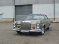 Mercedes-Benz 250 Brun - thumbnail 1