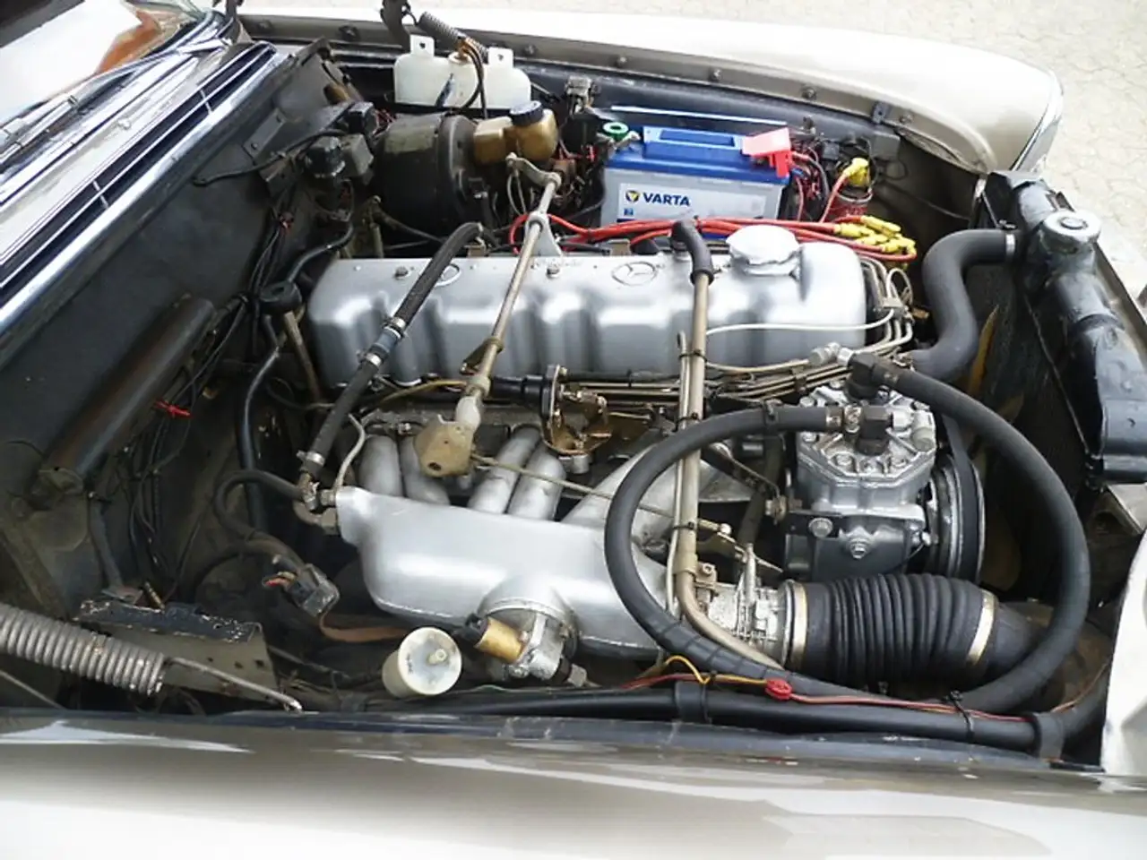 Mercedes-Benz 250 SE W111 Coupe Automatik Klima E-Fenster, foto 12