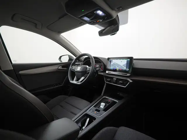 Seat Leon view 2