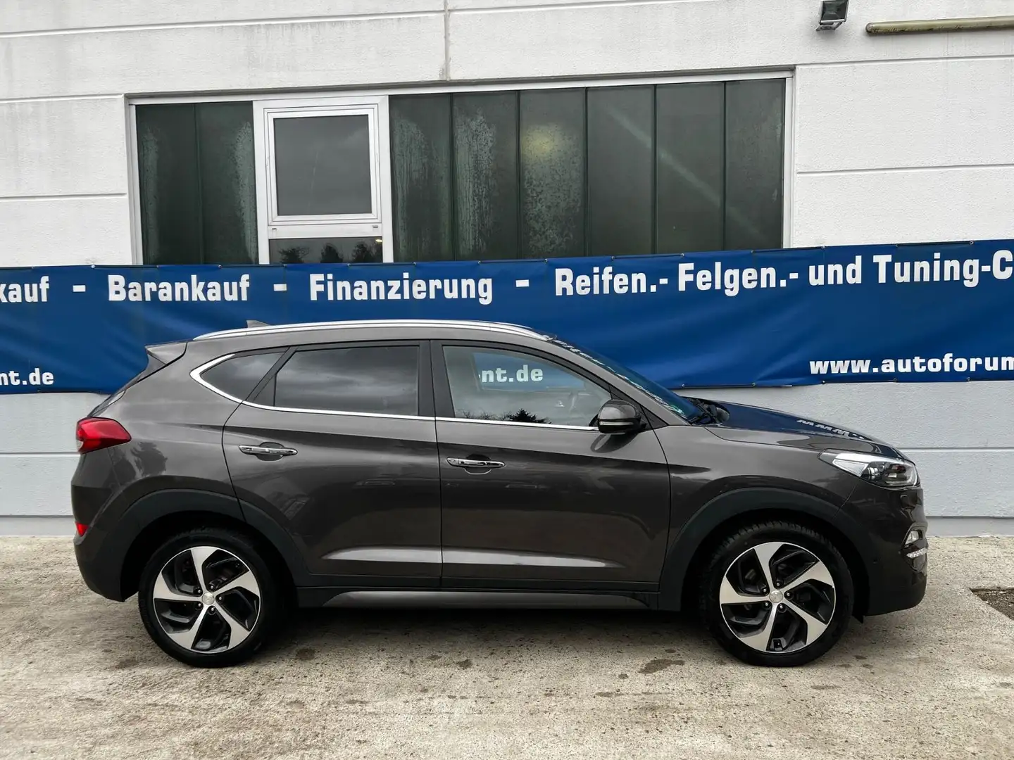 Hyundai TUCSON Premium 4WD Braun - 2
