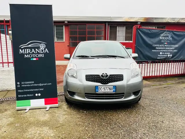Toyota Yaris Yaris II 2005 5p 1.0 Sol