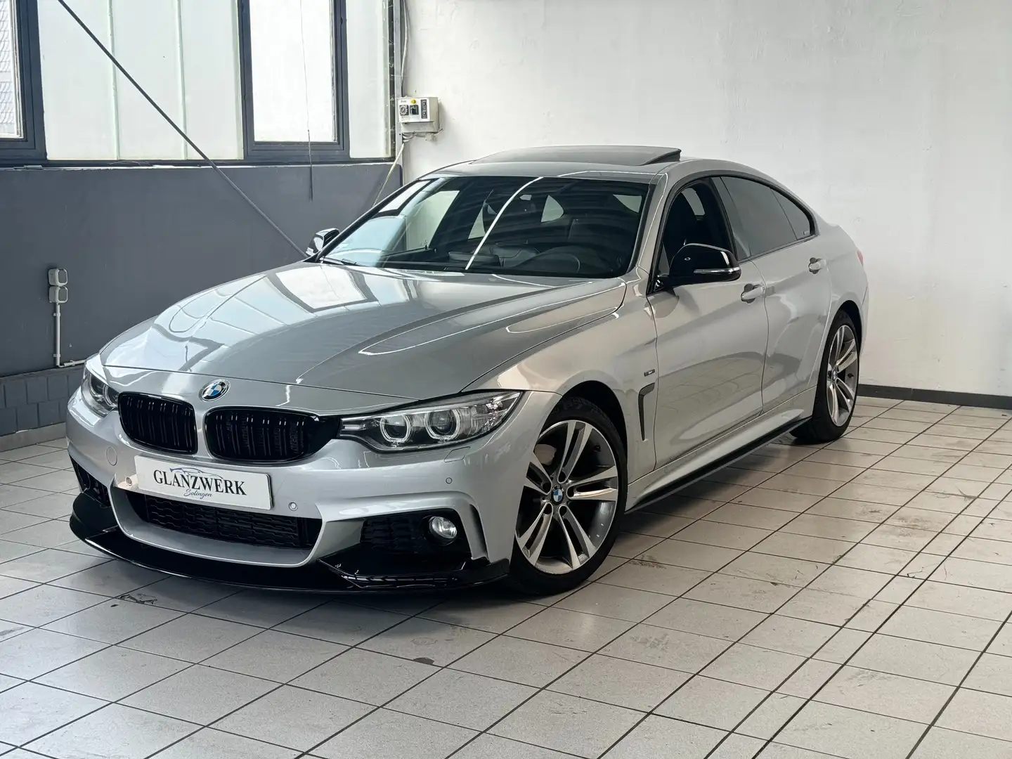 BMW 420 420d Gran Coupé *Automatik*M-Paket*Navi*Leder* Stříbrná - 1