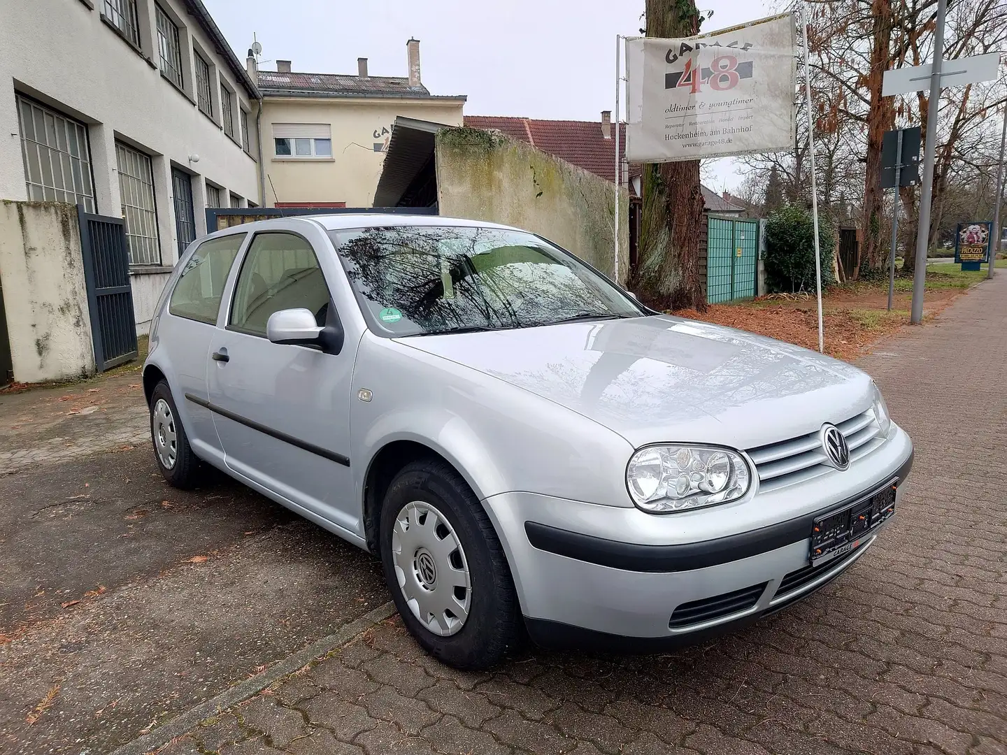 Volkswagen Golf standard Argento - 1