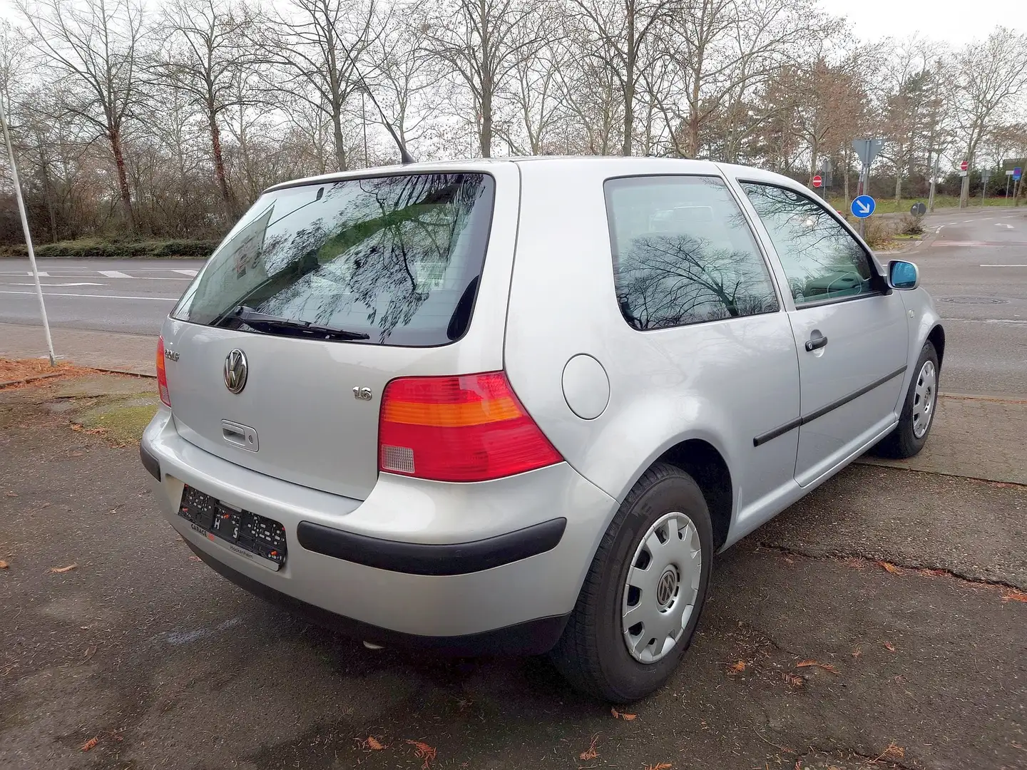 Volkswagen Golf standard Argento - 2