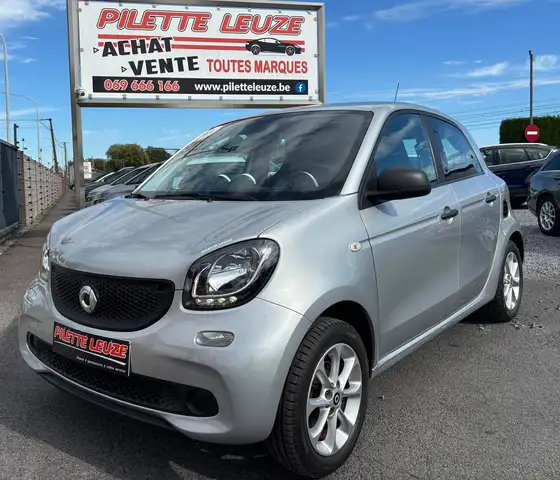 smart forFour AUTOMATIQUE/ **18.581KM**/CLIM/ 5 PORTES/EUO6B
