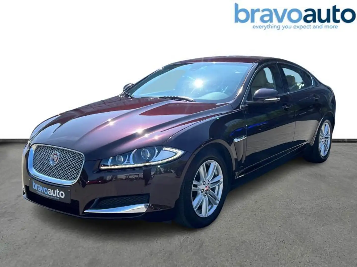 Jaguar XF Prestige Edition 2.2D Navi Cam Violett - 1