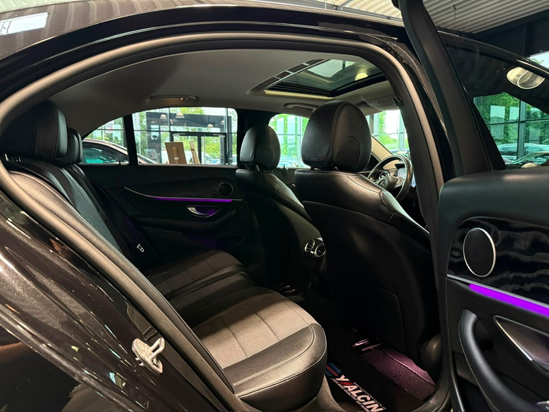 Mercedes-Benz E 350 d Autom. WIDESCREEN/S-DACH/20LM/LED — photo 13