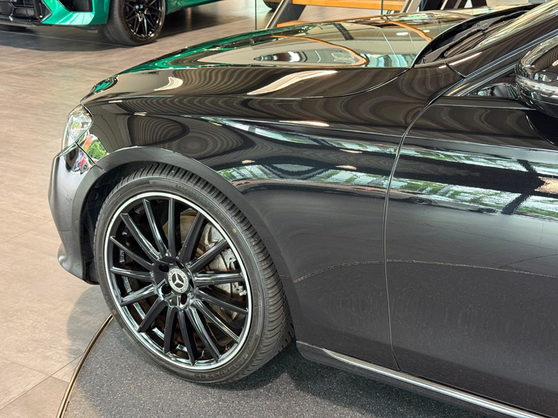 Mercedes-Benz E 350 d Autom. WIDESCREEN/S-DACH/20LM/LED — photo 4