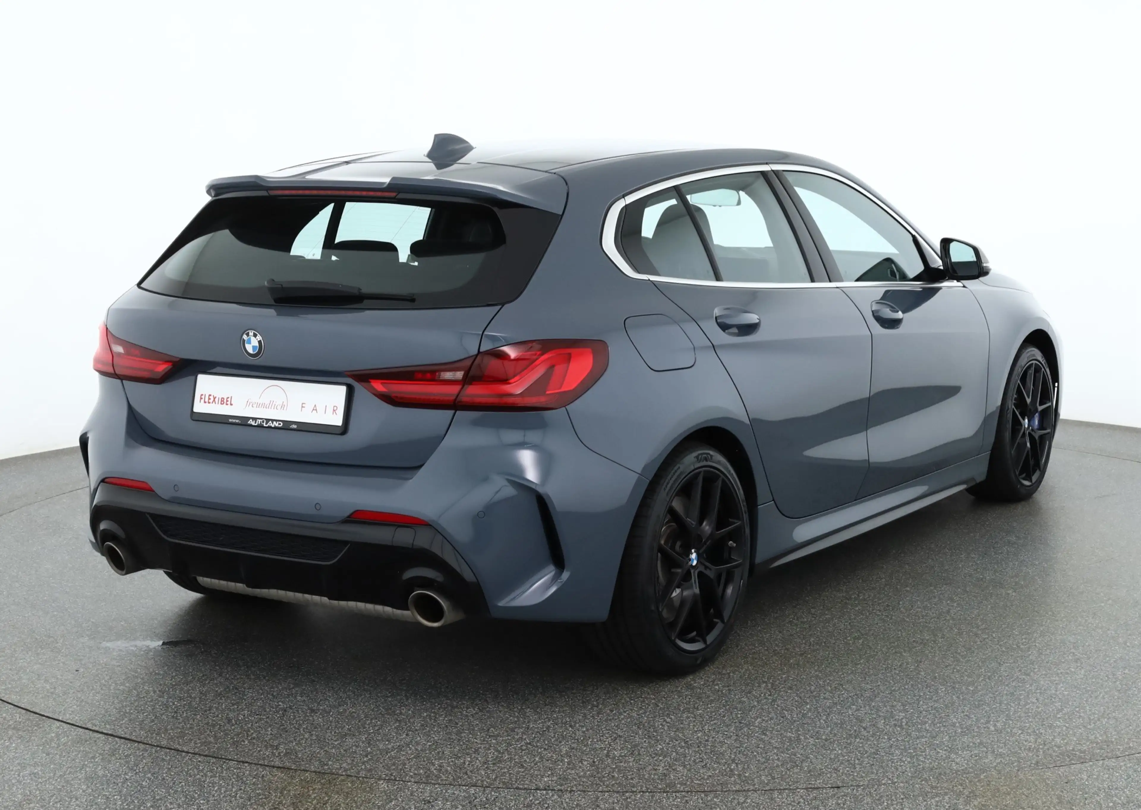 BMW M1 M135i xDrive LED Navi Sitzheizung Head-Up DAB — photo 5