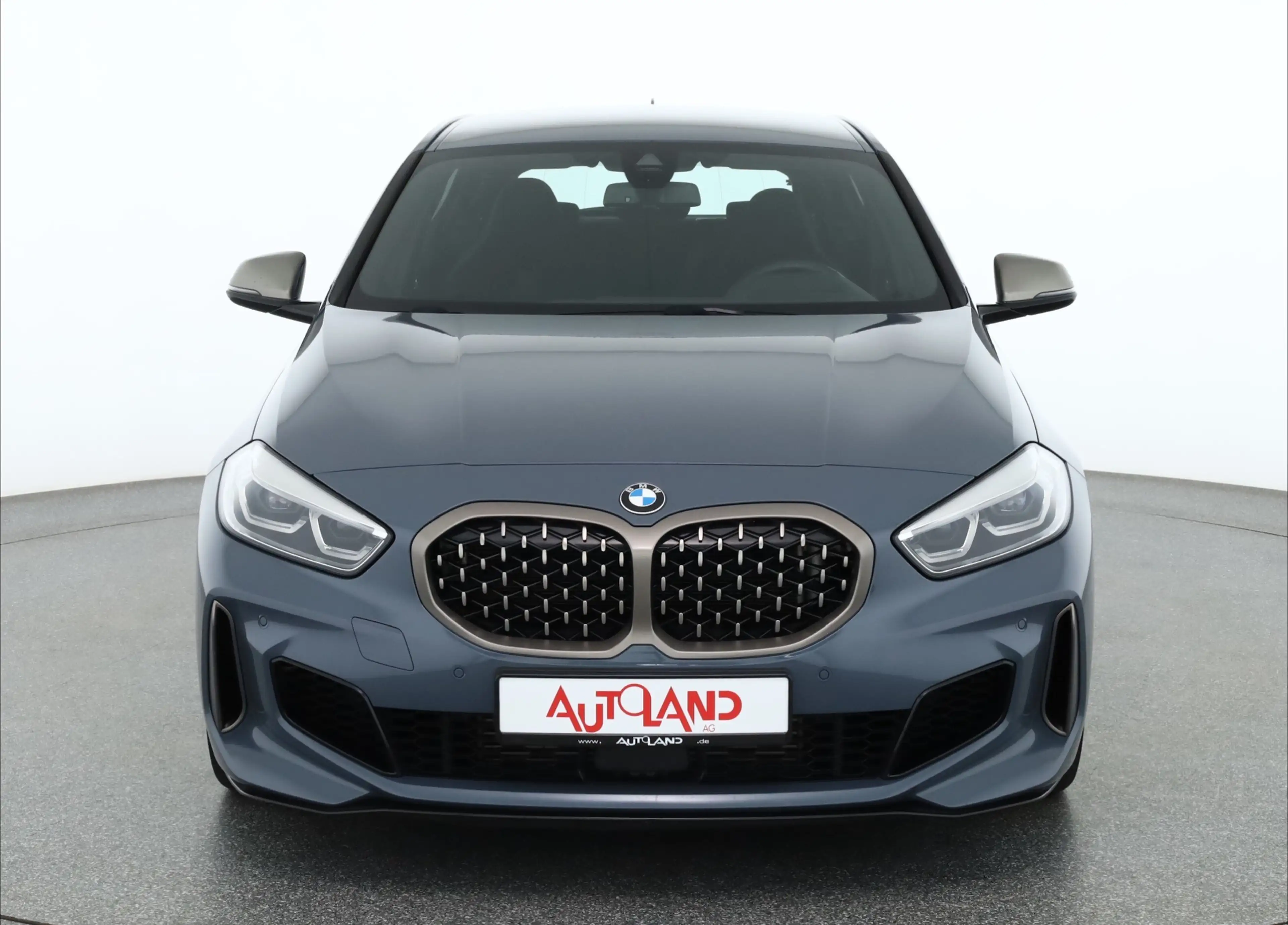 BMW M1 M135i xDrive LED Navi Sitzheizung Head-Up DAB — photo 8