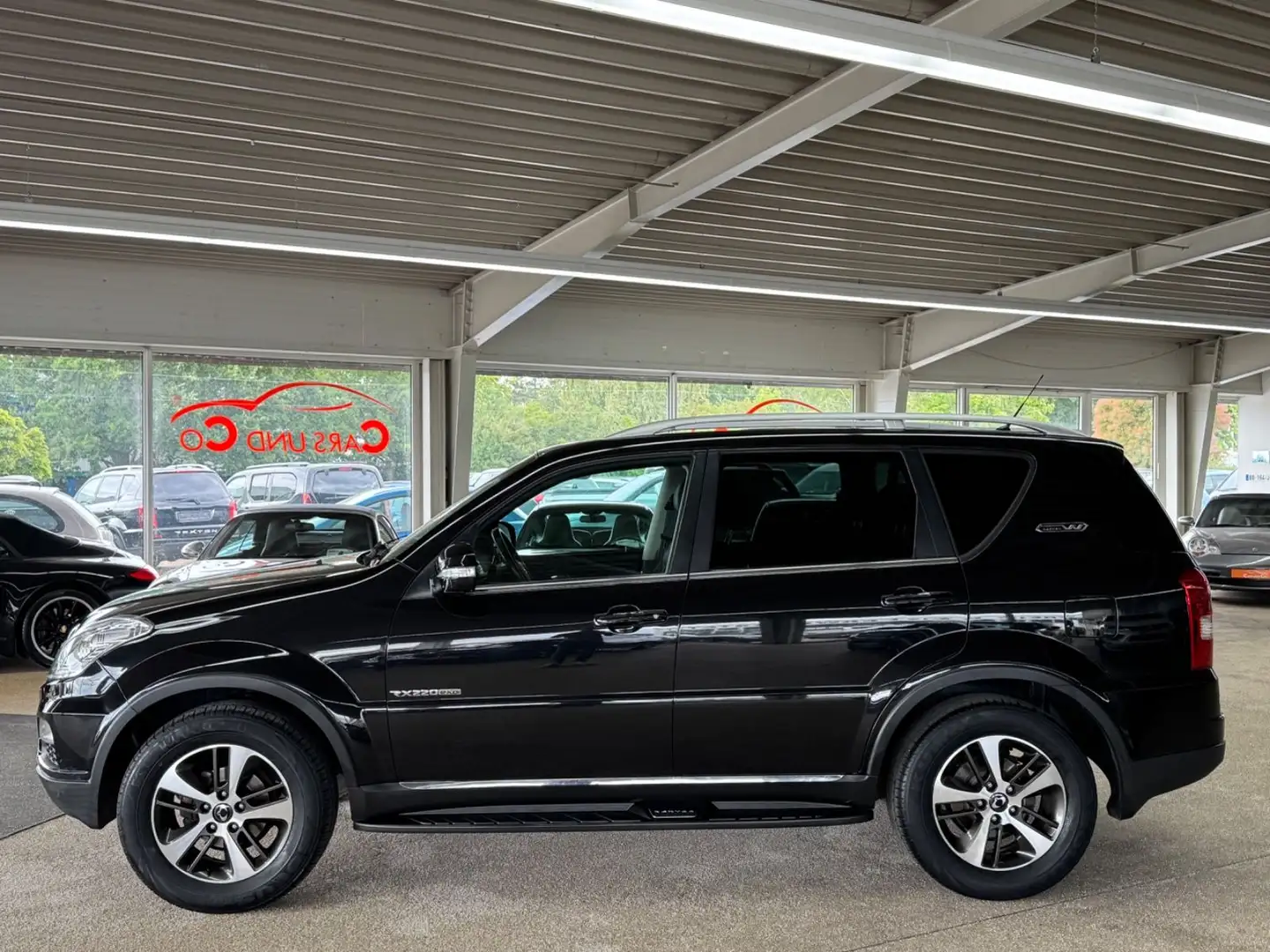 SsangYong Rexton Rexton W Executive 4WD ATG *AHK*SHZ*PDC*Xenon Schwarz - 2
