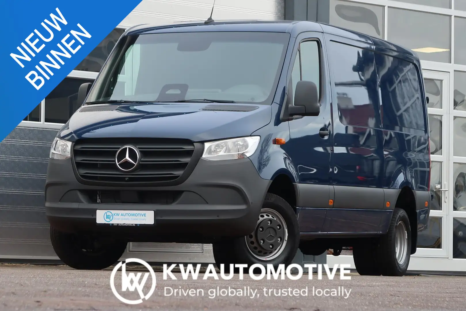 Mercedes-Benz Sprinter 519 CDI L2H1 AUT/ N2/ 5T/ ACC/ CAMERA/ MBUX GR/ TR Blauw - 1