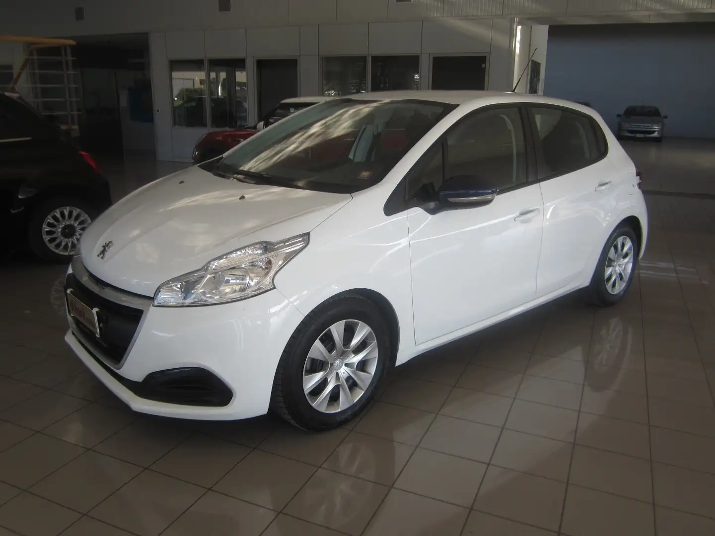 Peugeot 208 208 5p 1.2 puretech Active 68cv Blanc - 1