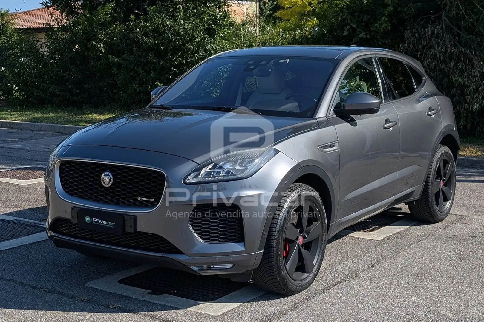Jaguar E-Pace E-Pace 2.0 249 CV AWD aut. R-Dynamic SE Zilver - 1