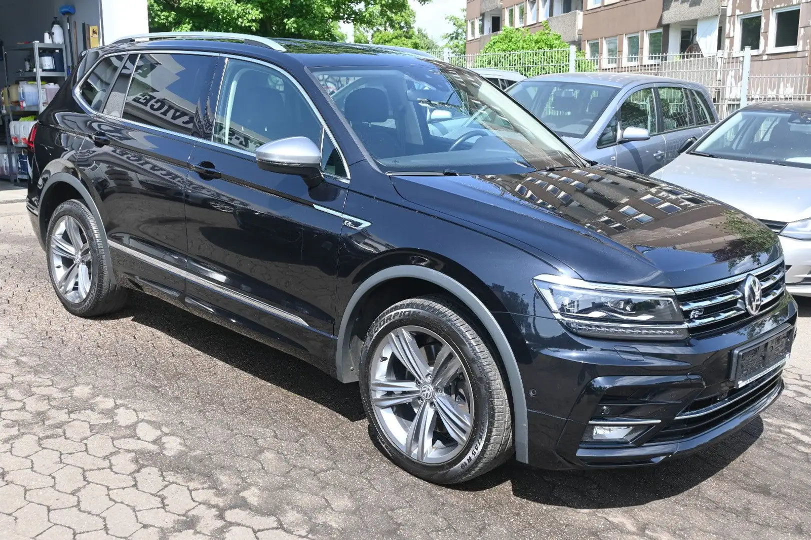 Volkswagen Tiguan Allspace R-Line 4 Motion*Ahk*LED*Key*ACC Schwarz - 2