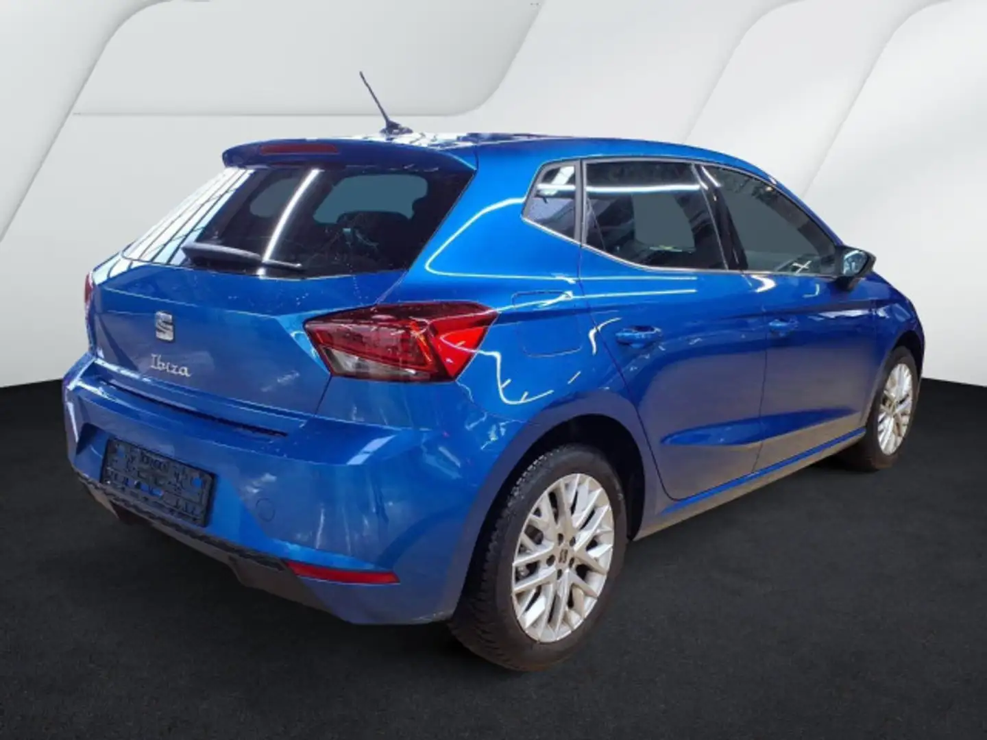 SEAT Ibiza 1.0 TSI DSG Xcellence Navi, LED, Winter-Pa Blau - 2