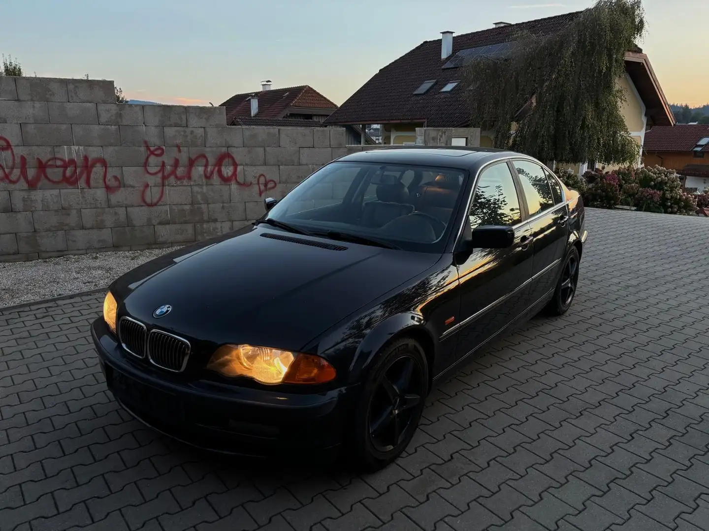 BMW 328 328i - 1