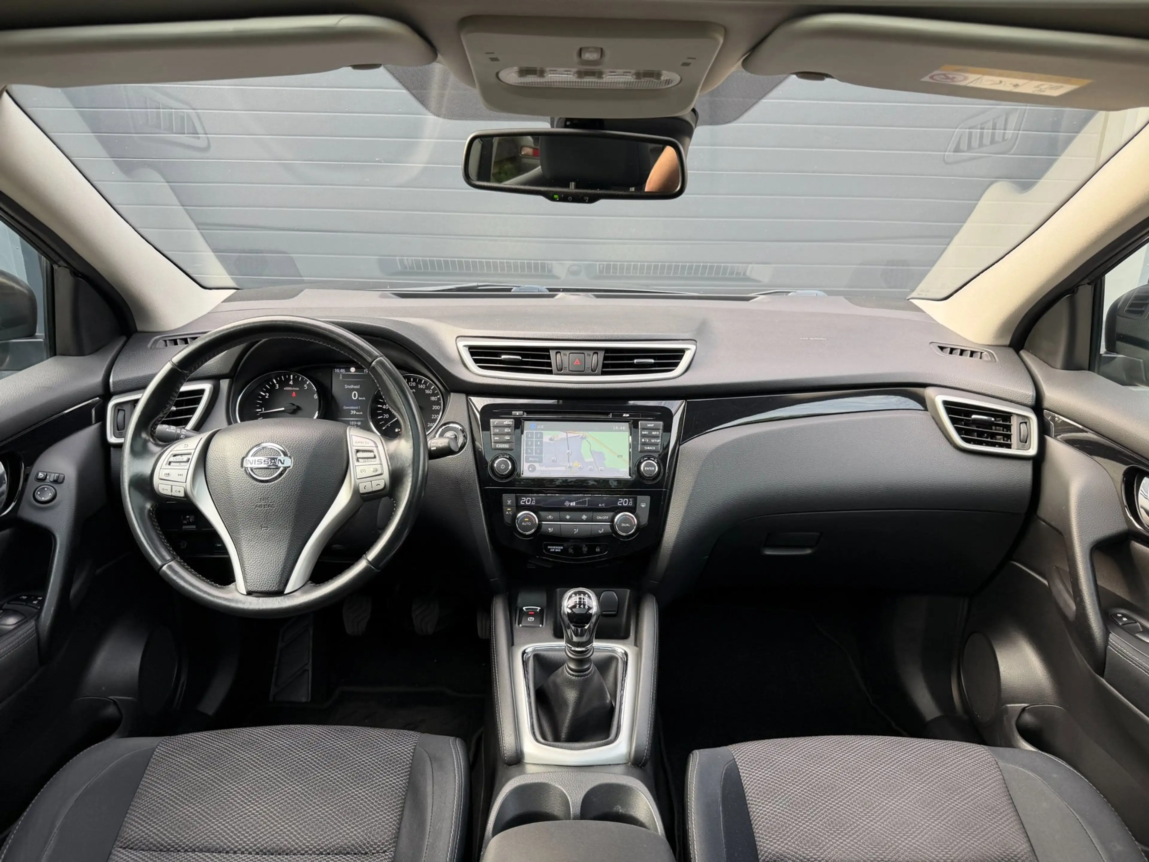 Nissan Qashqai 1.2 Connect Edition | Trekhaak | Pano | 360 — photo 3