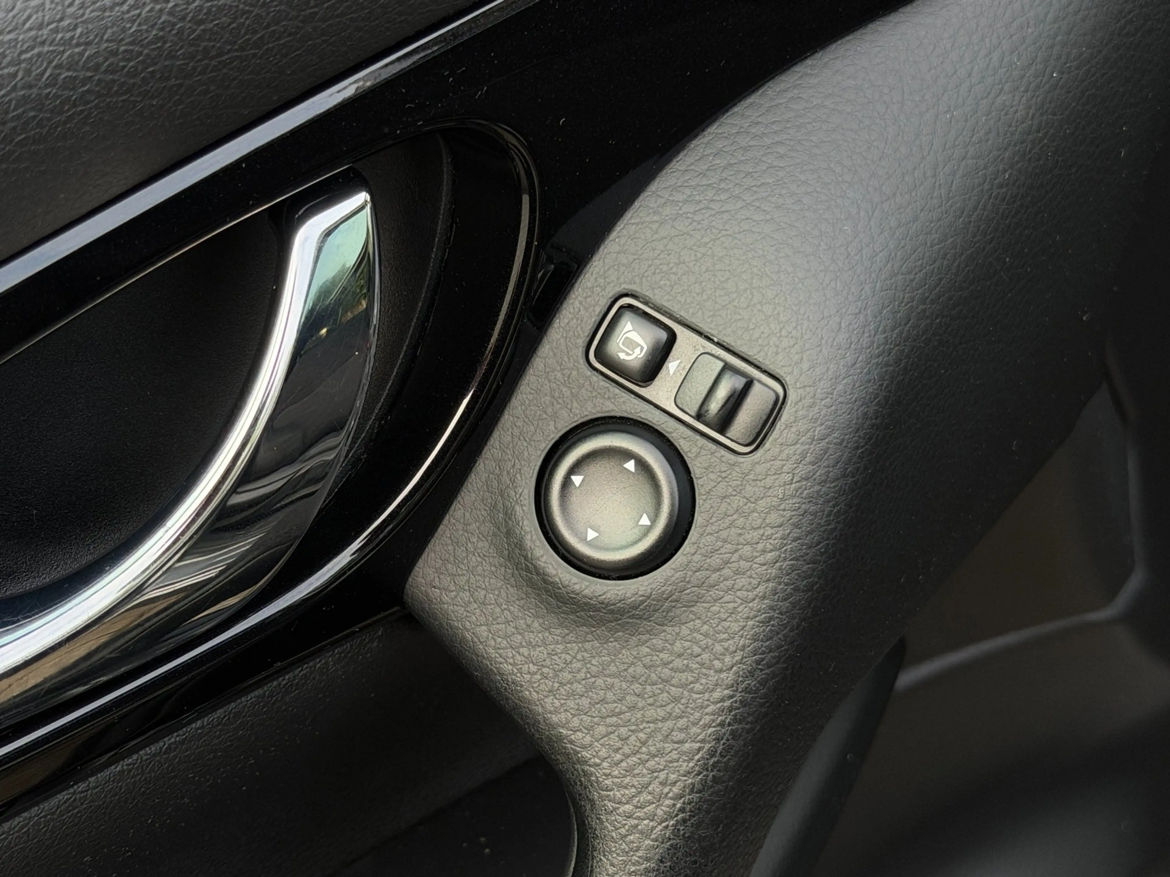 Nissan Qashqai 1.2 Connect Edition | Trekhaak | Pano | 360 — photo 22