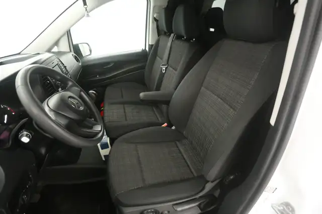 Mercedes-Benz Vito view 10