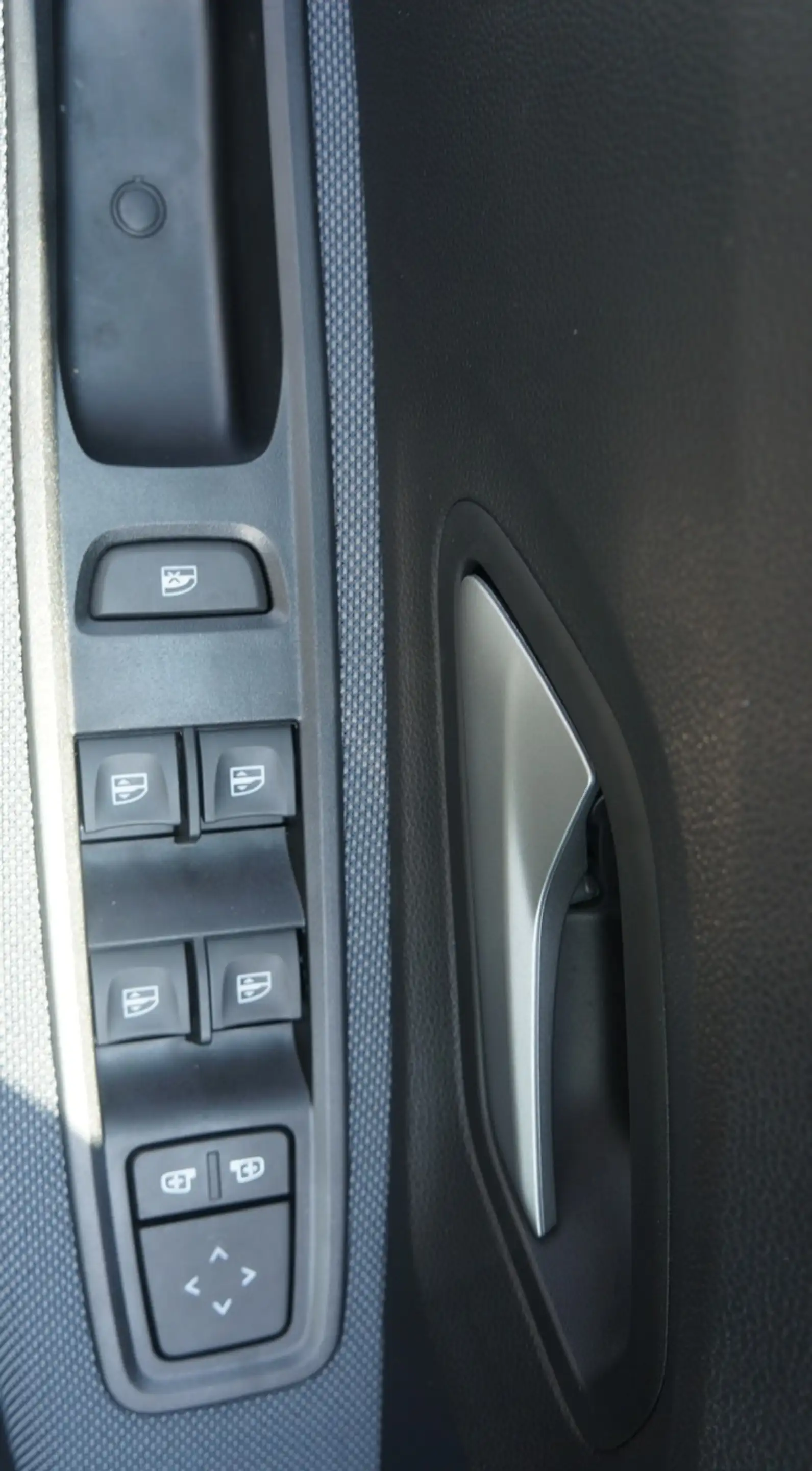 Dacia Sandero Stepway 3 AUTOMATIK G-120 Extreme Plus — photo 15