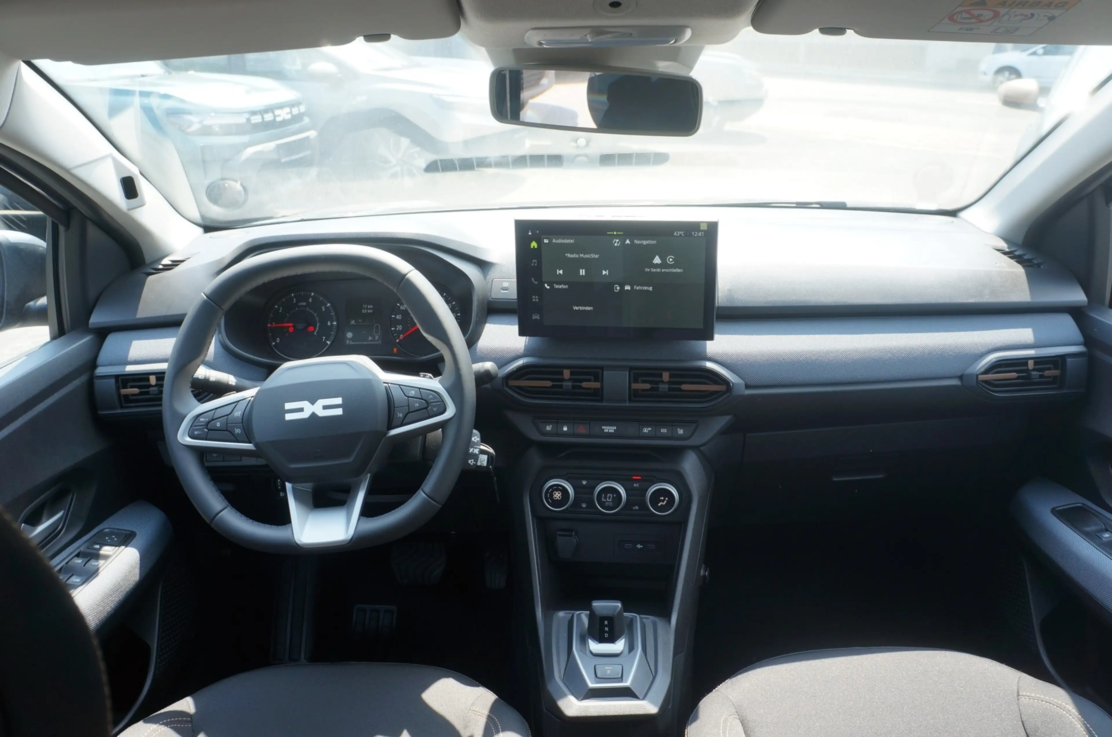 Dacia Sandero Stepway 3 AUTOMATIK G-120 Extreme Plus — photo 8