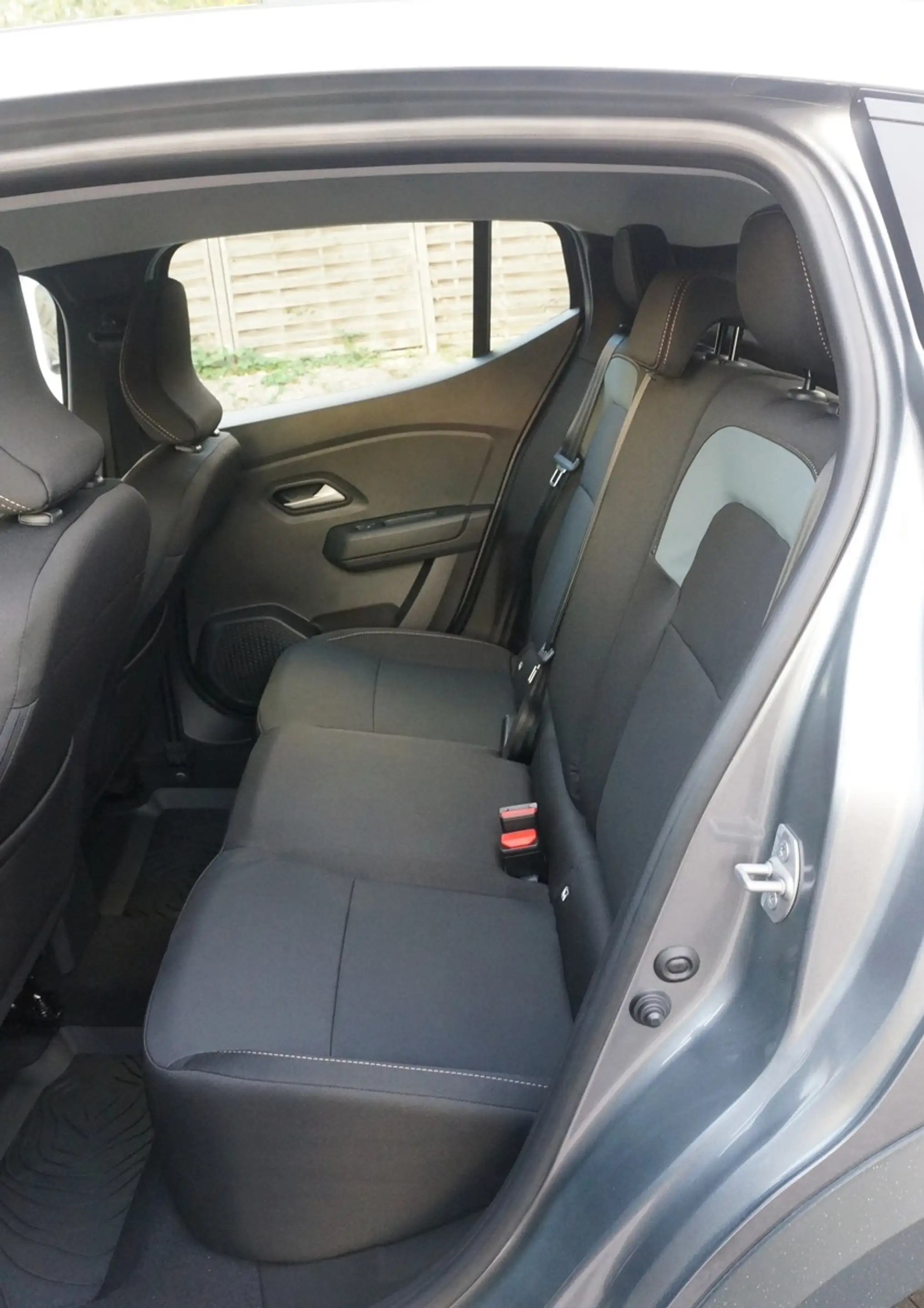 Dacia Sandero Stepway 3 AUTOMATIK G-120 Extreme Plus — photo 21