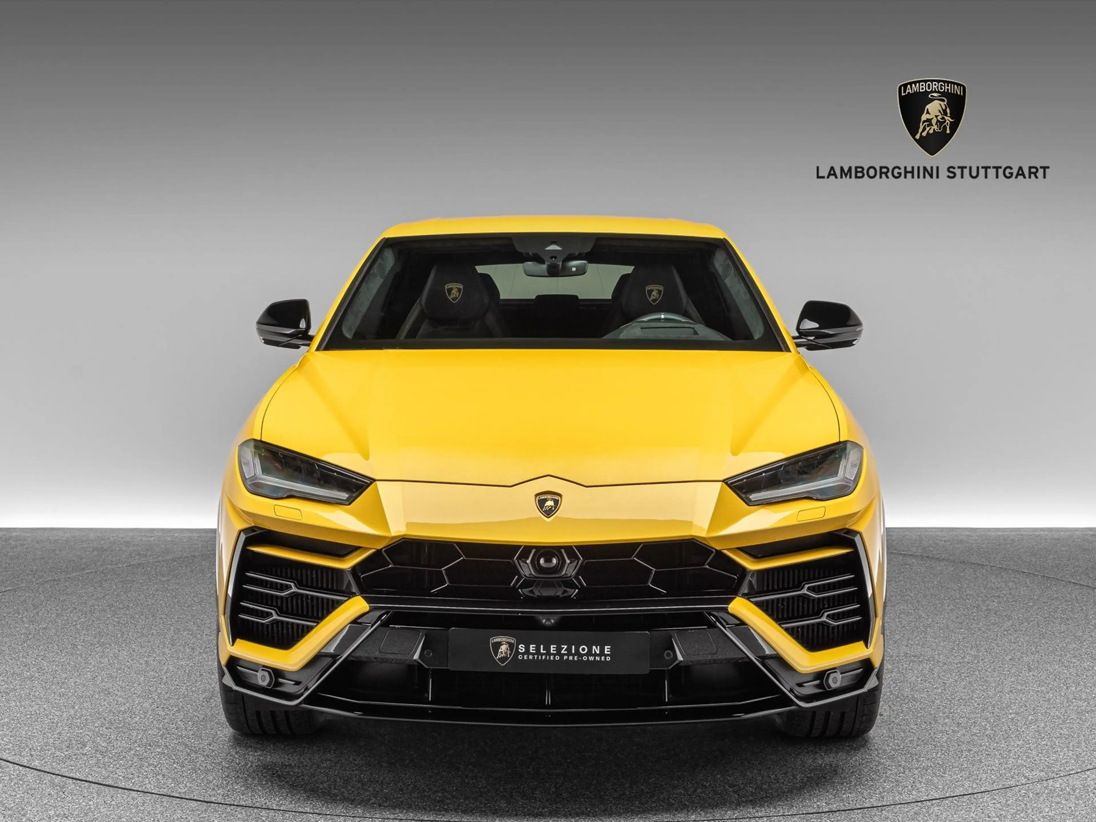 Lamborghini Urus — photo 2