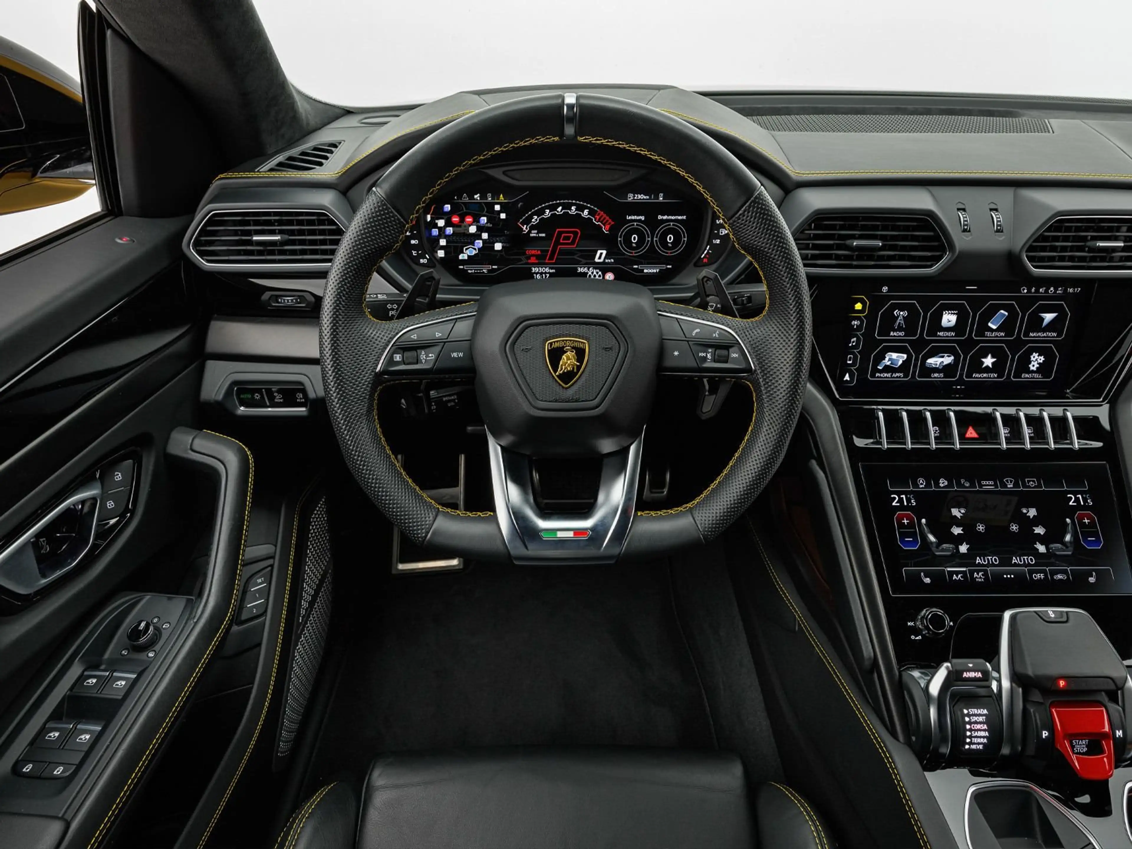 Lamborghini Urus — photo 8