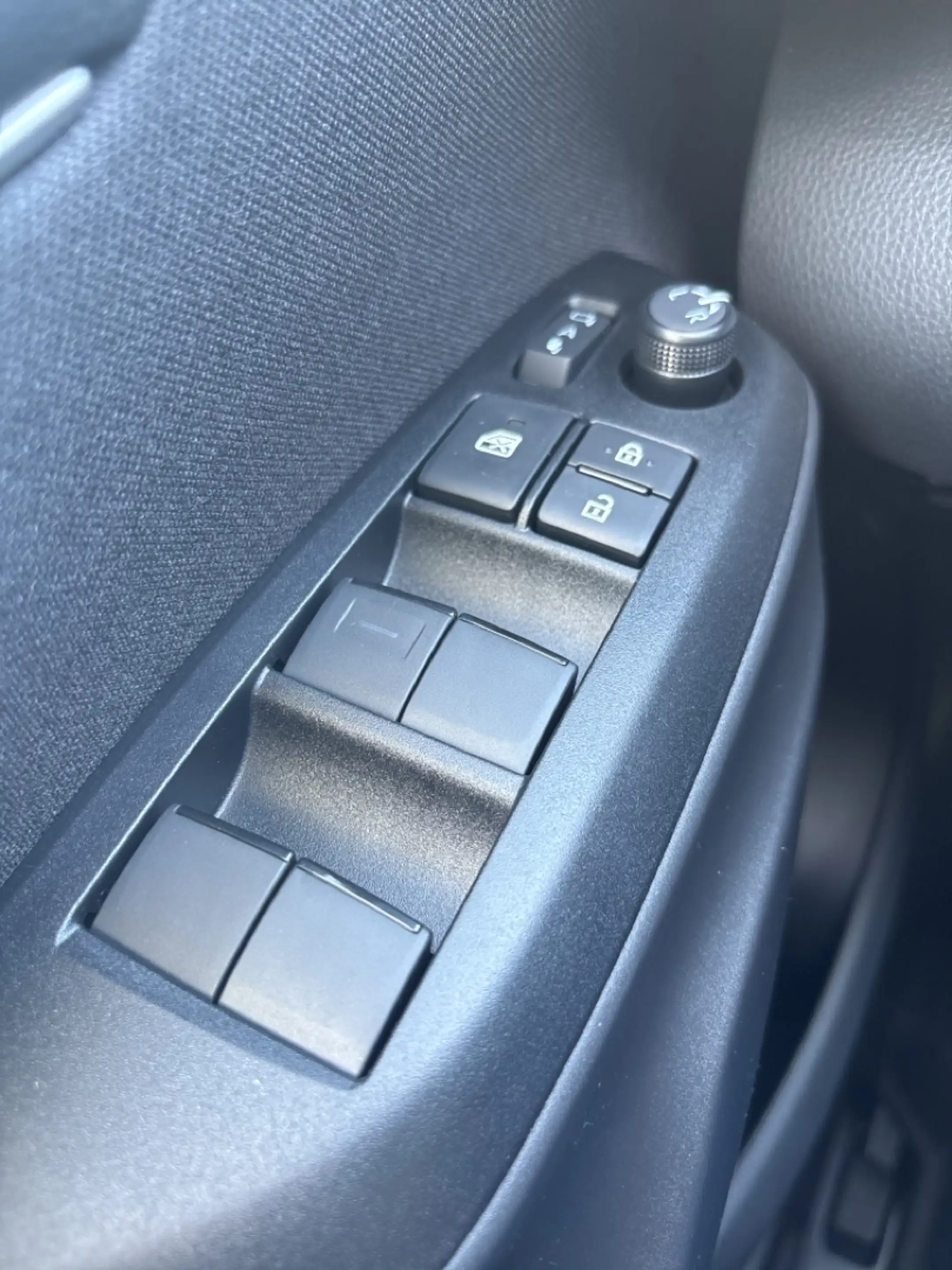 Mazda 2 Hybrid "Homura" Voll-LED, PDC vo+hi, Qi — photo 10