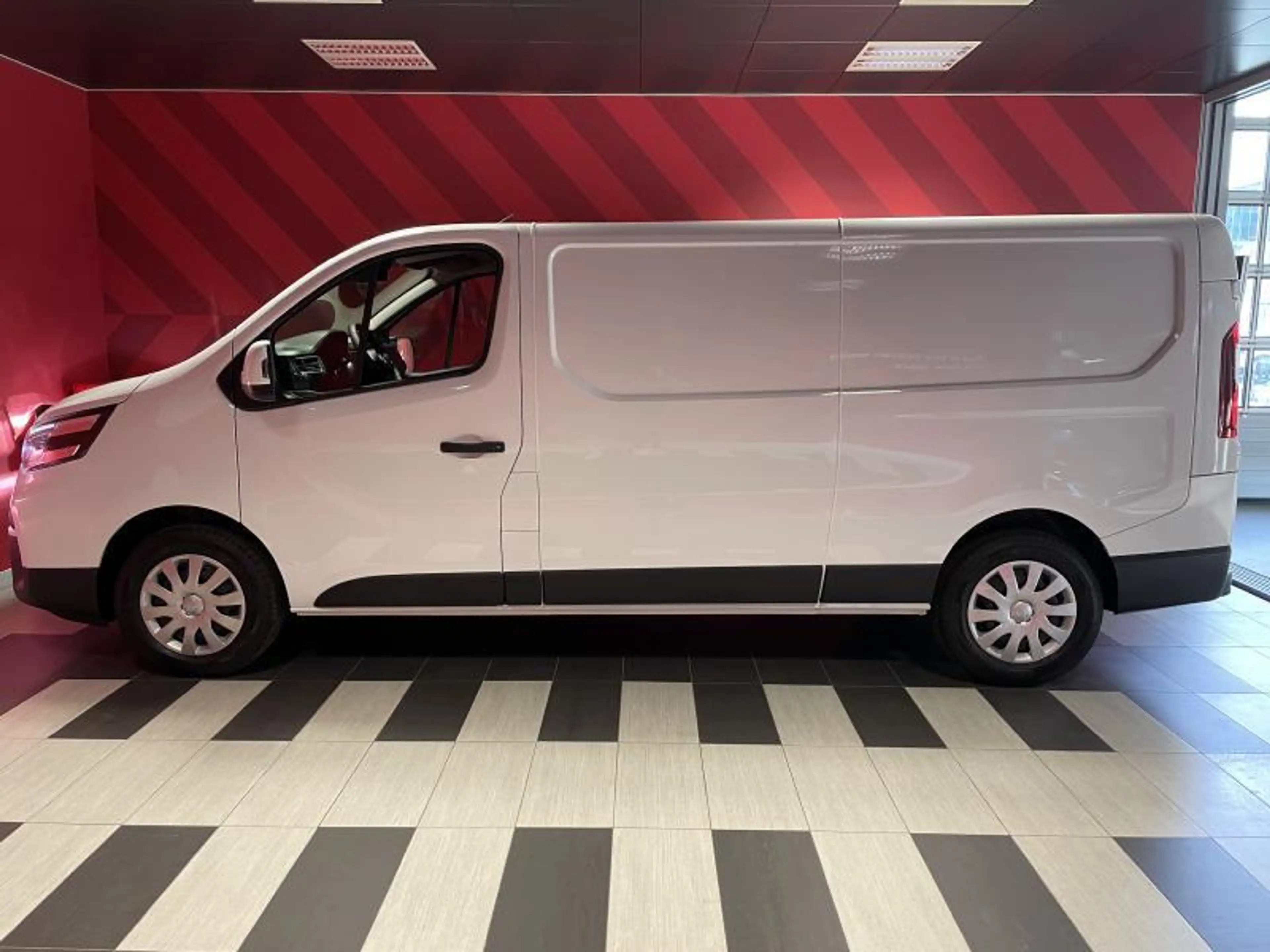 Nissan Primastar N-Connecta — photo 5