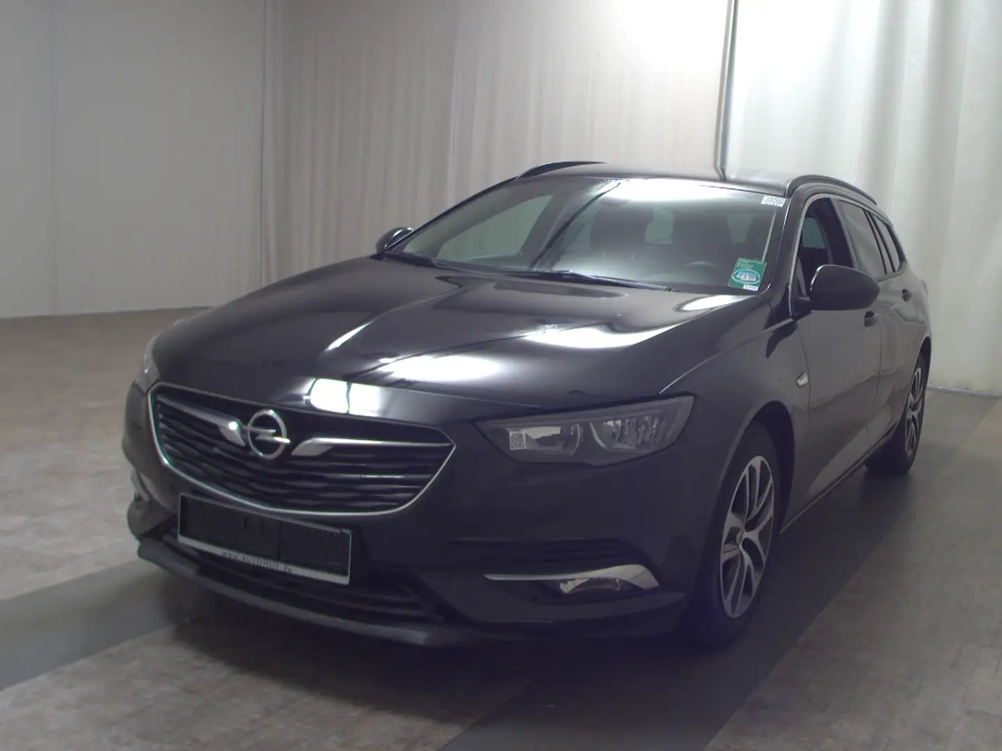 Opel Insignia B Sports Tourer 1.6 CDTI Business Edition Schwarz - 2