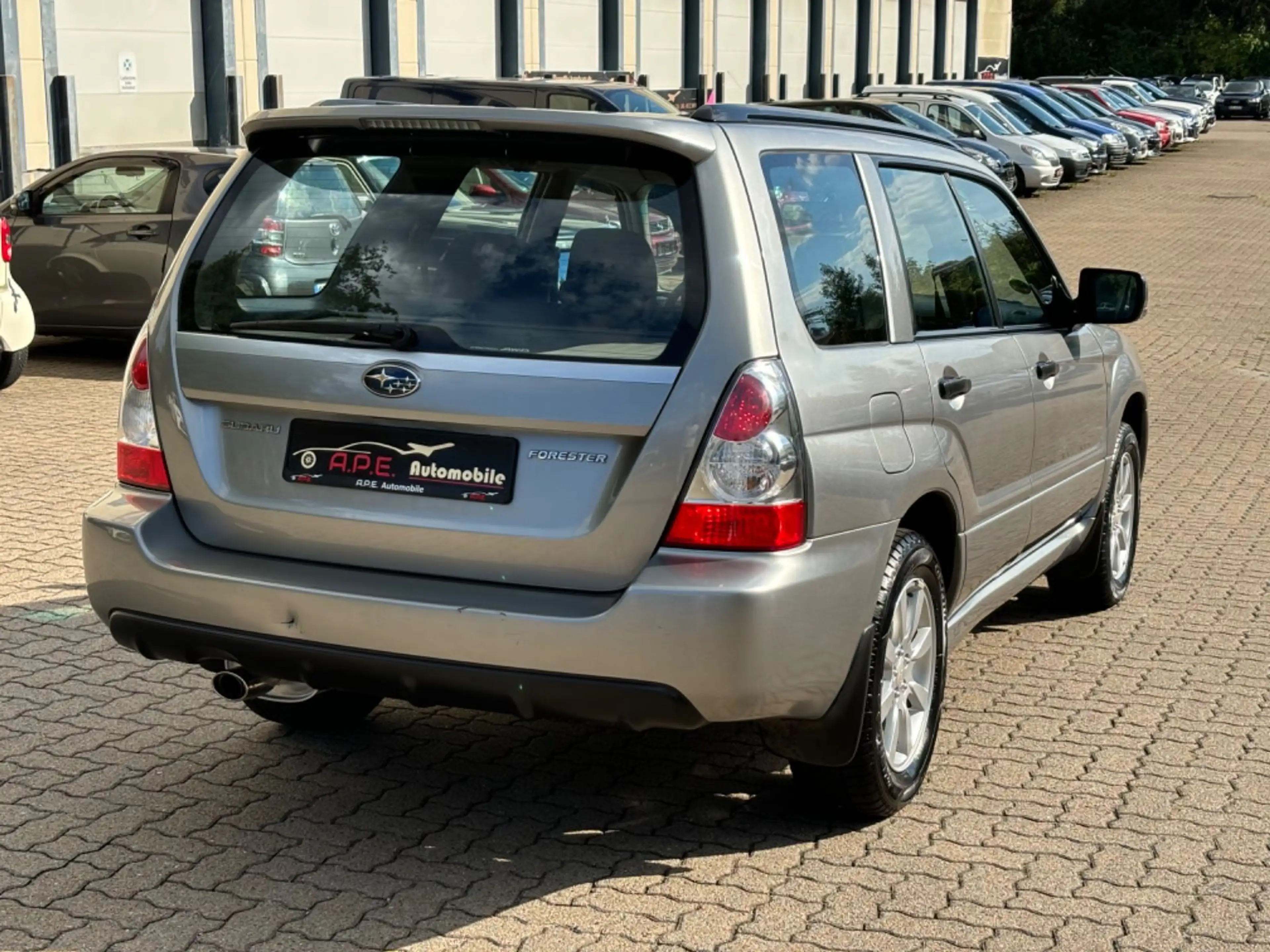 Subaru Forester 2.0X Active 4x4 Automatik Klima TÜV NEU — photo 6